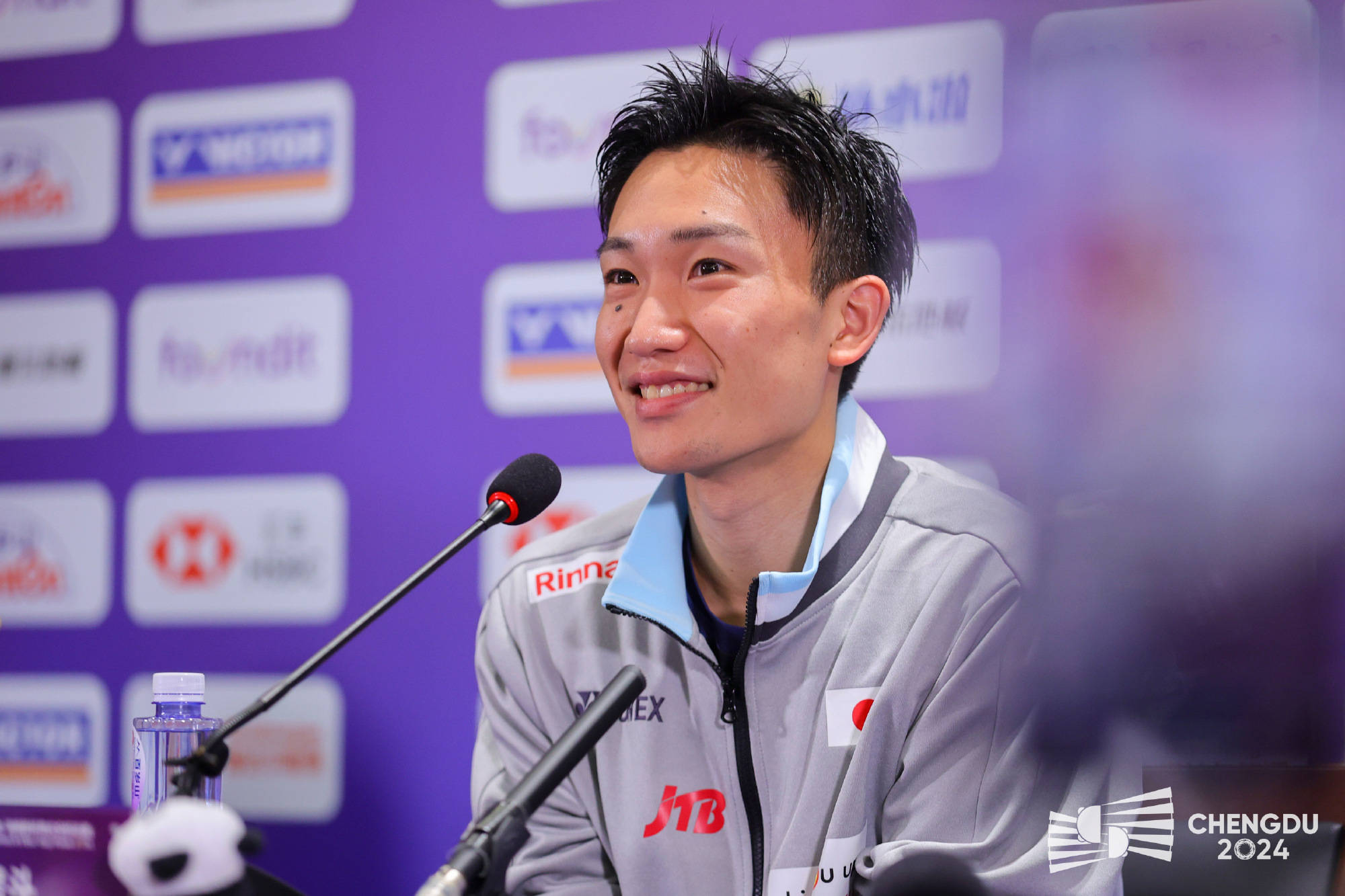 中国羽毛球队翻盘丹麦羽毛球队,桃田贤斗打破历史纪录 中国羽毛球队翻盘丹麦羽毛球队,桃田贤斗打破历史纪录