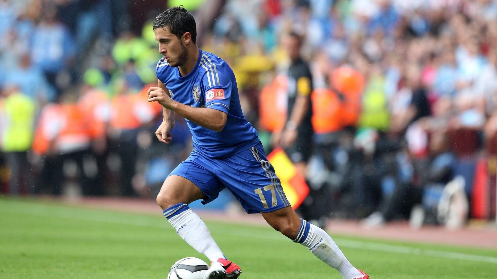 开云体育-国际足球幻想对决，突尼斯犀利进攻如何打穿澳大利亚钢铁防线—一场战术深度解析